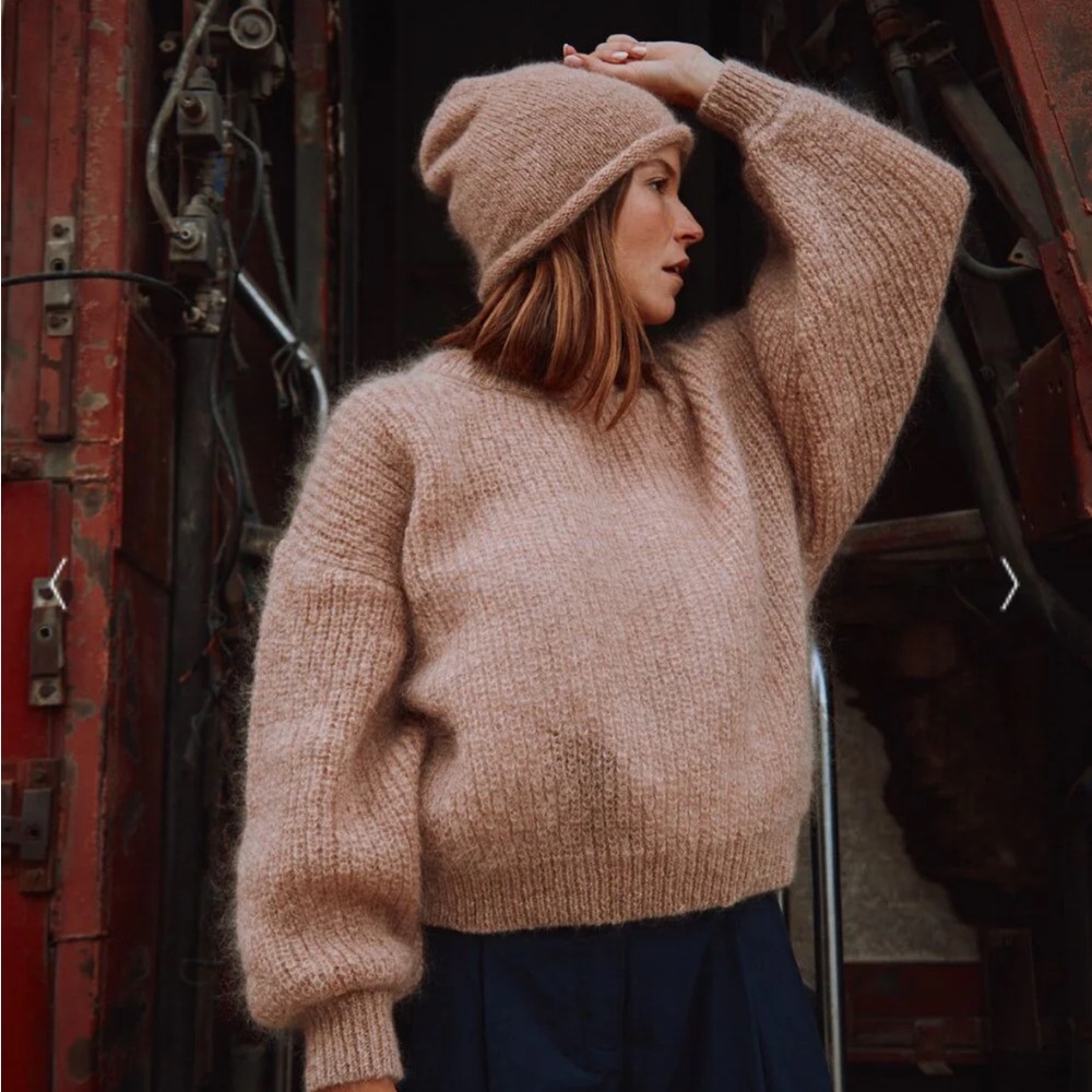 LUCIE Batwing Sweater in Mohair Wool - Light Pink Sweater